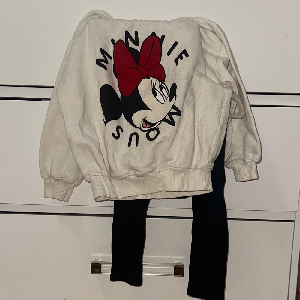Zara White Minnie Mouse Sweatshirt and Black Leggings Set